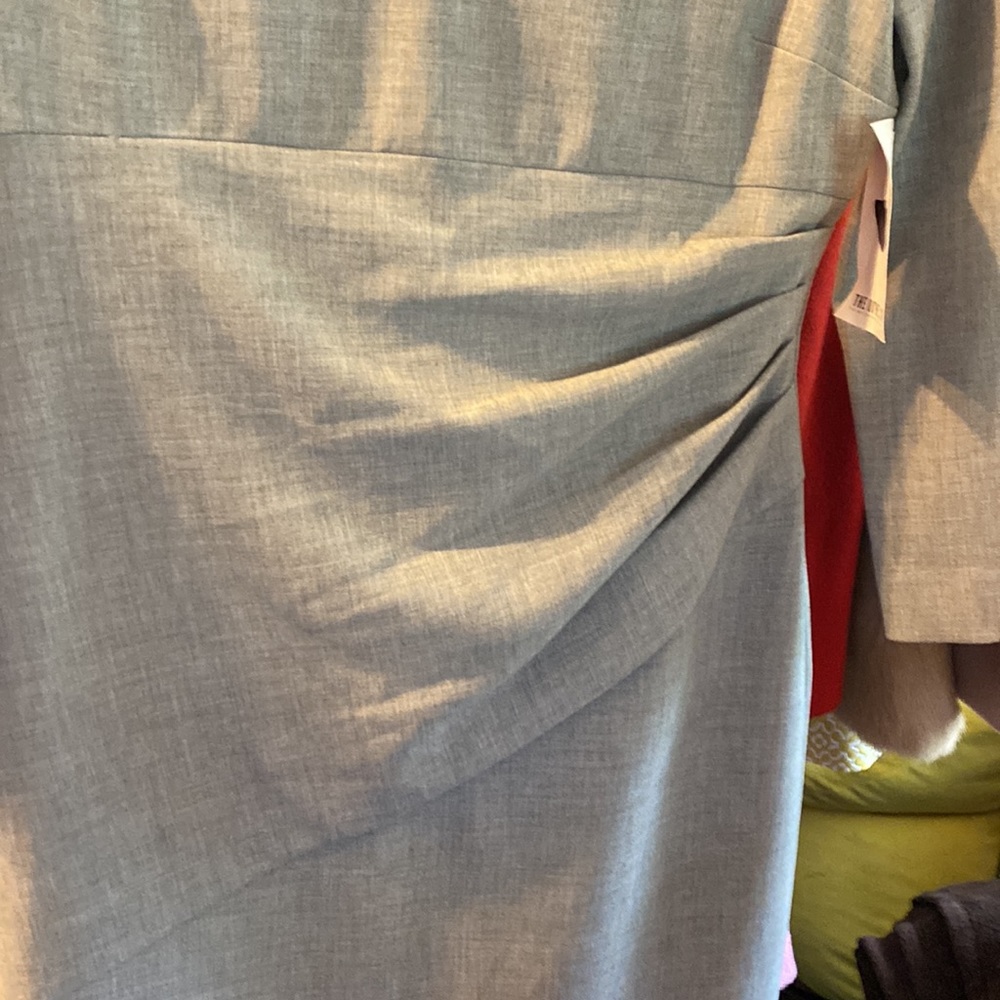 Dress - Picture 3 of 6